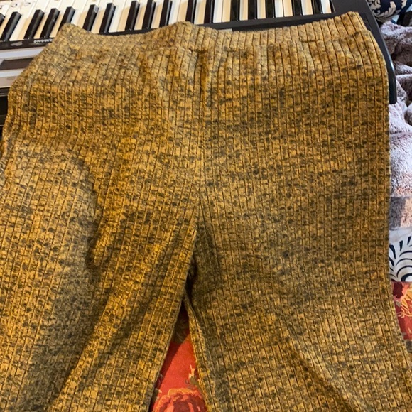 Long wooly type pants new - Picture 2 of 4